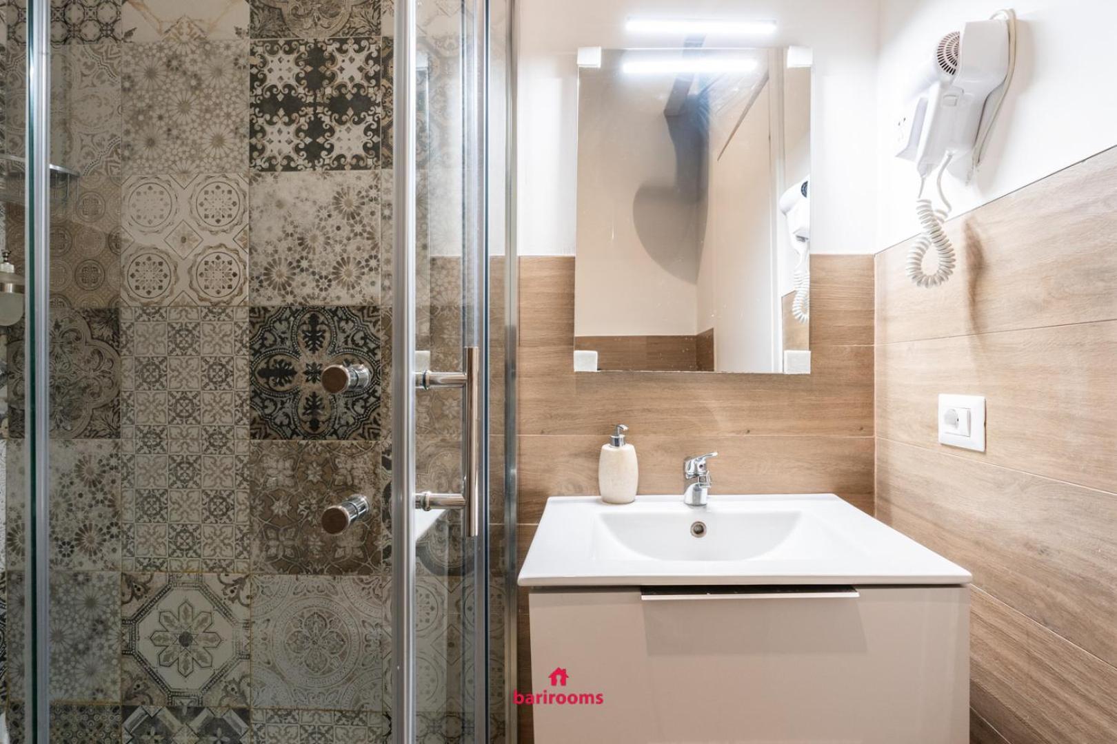 Barirooms - Melo Suites ภายนอก รูปภาพ