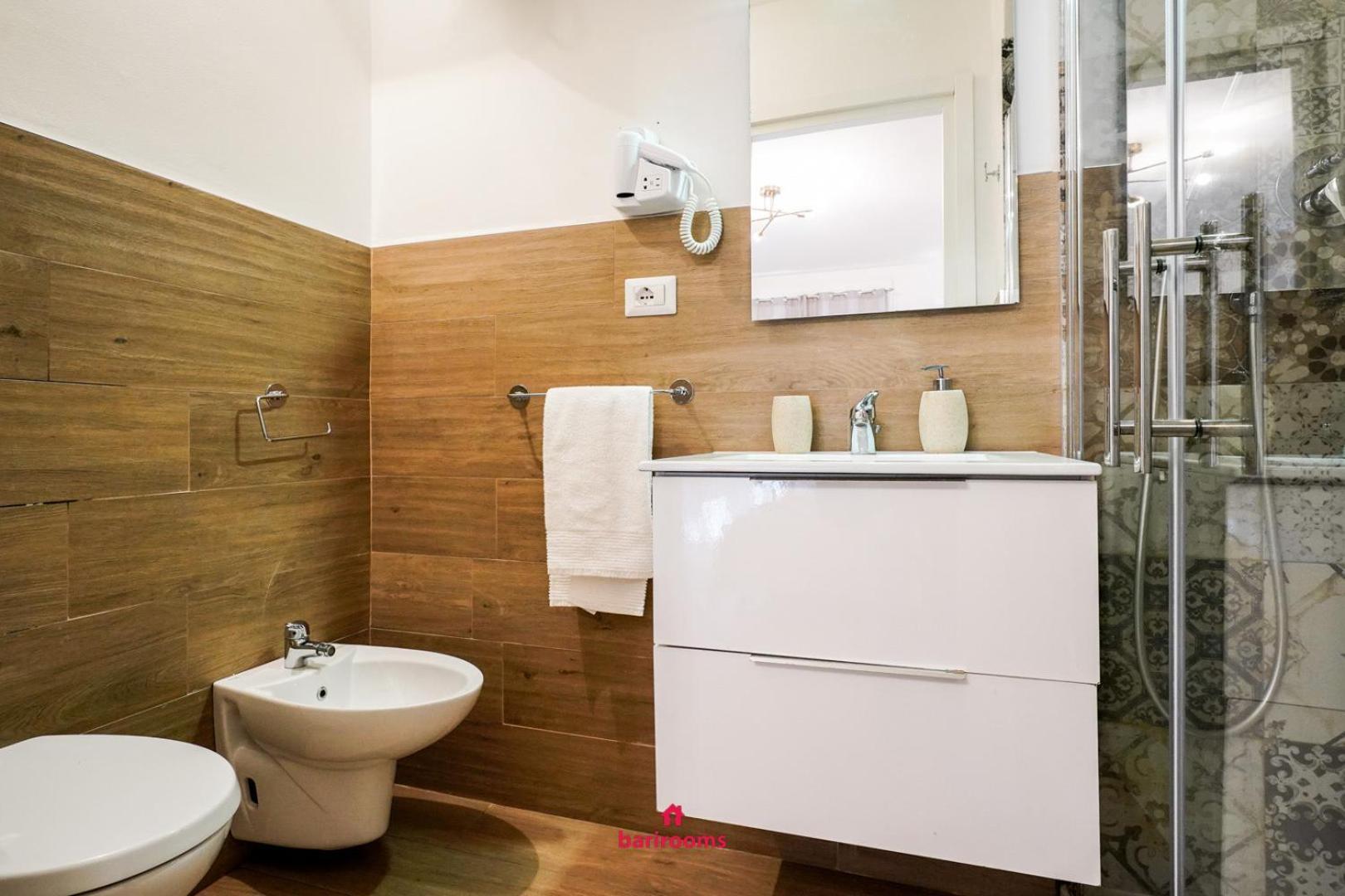 Barirooms - Melo Suites ภายนอก รูปภาพ